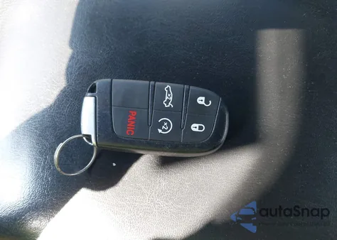 2019 Dodge Charger Scat Pack Rwd z USA, uszkodzony, nr VIN 2C3CDXGJ5KH554002